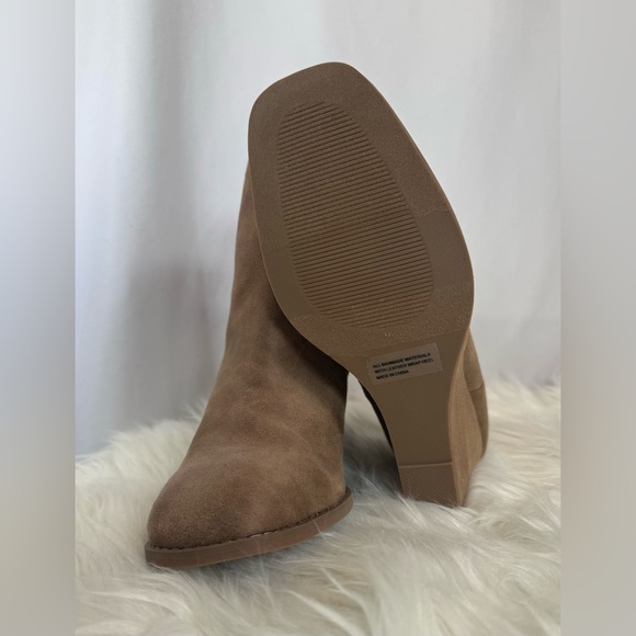 Dolce Vita Women’s Rupart Wedge Boot NWOT - Picture 3 of 5